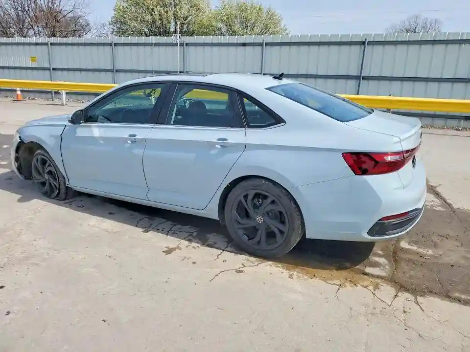 3VW7X7BU6SM073468 2025 VOLKSWAGEN JETTA-1