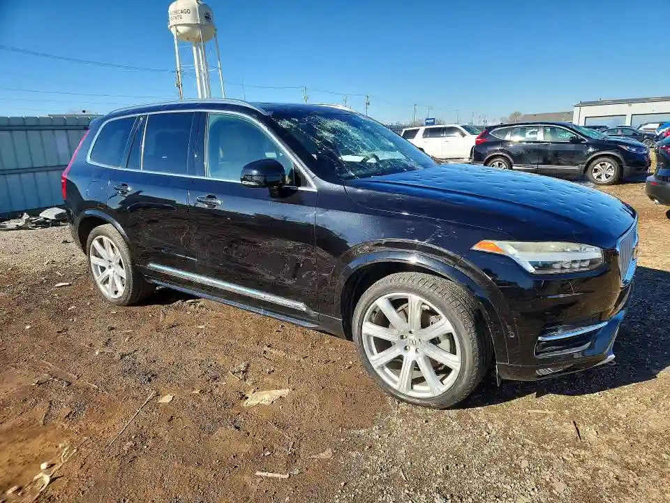 YV4A22PN8G1003354 2016 VOLVO XC90-3