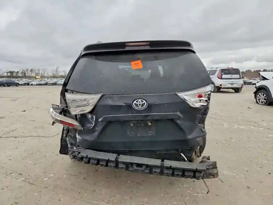 5TDXZ3DC4HS869011 2017 TOYOTA SIENNA-5