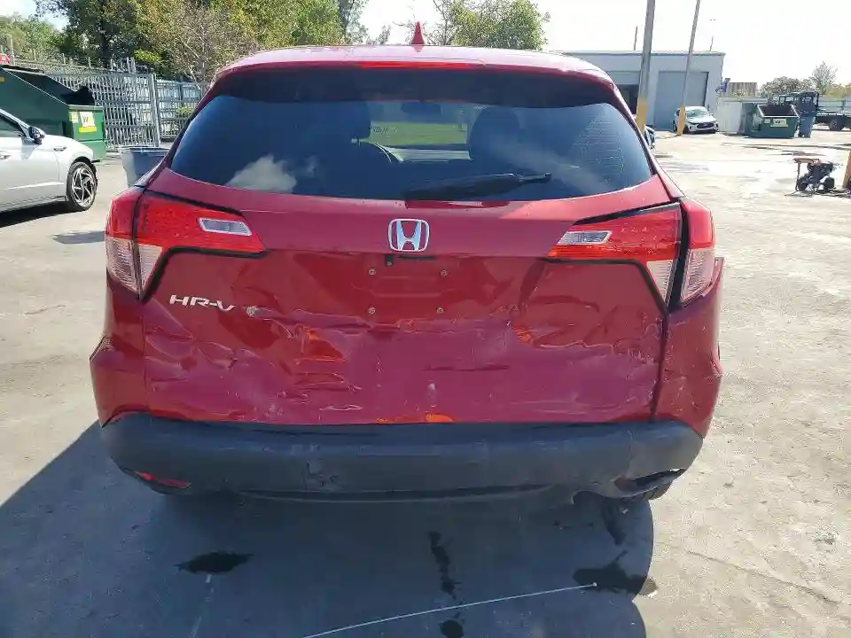 3CZRU5H31JM706443 2018 HONDA HR-V-5