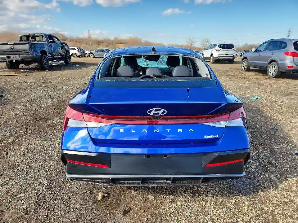KMHLP4DG2SU956840 2025 HYUNDAI ELANTRA-5