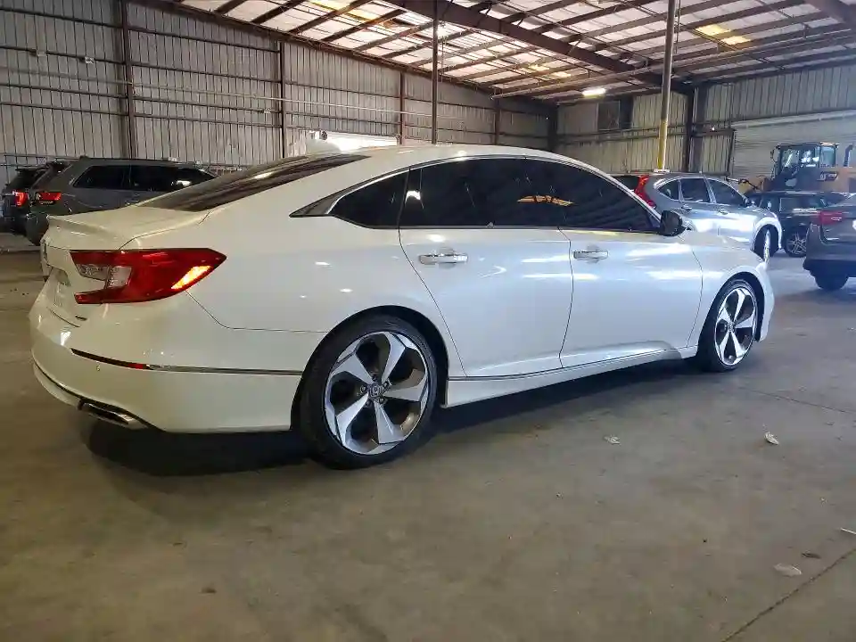 1HGCV1F95JA064087 2018 HONDA ACCORD-2