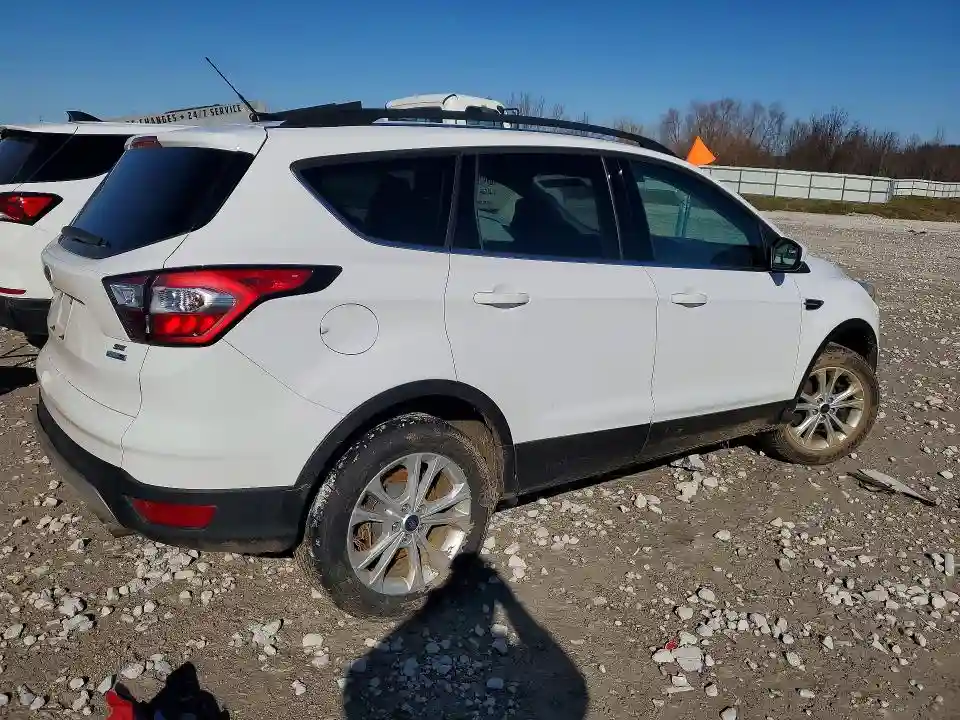 1FMCU9GDXJUC47627 2018 FORD ESCAPE-2