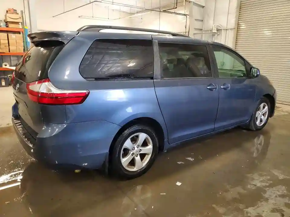 5TDKK3DC2FS579121 2015 TOYOTA SIENNA-2