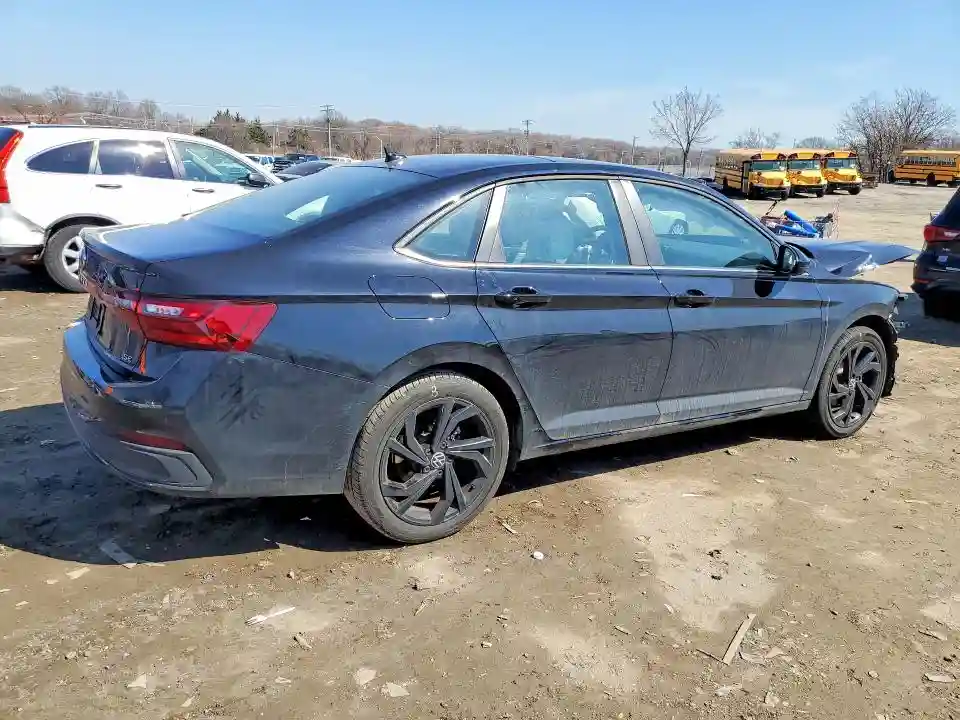 3VW7X7BU3SM111190 2025 VOLKSWAGEN JETTA-2