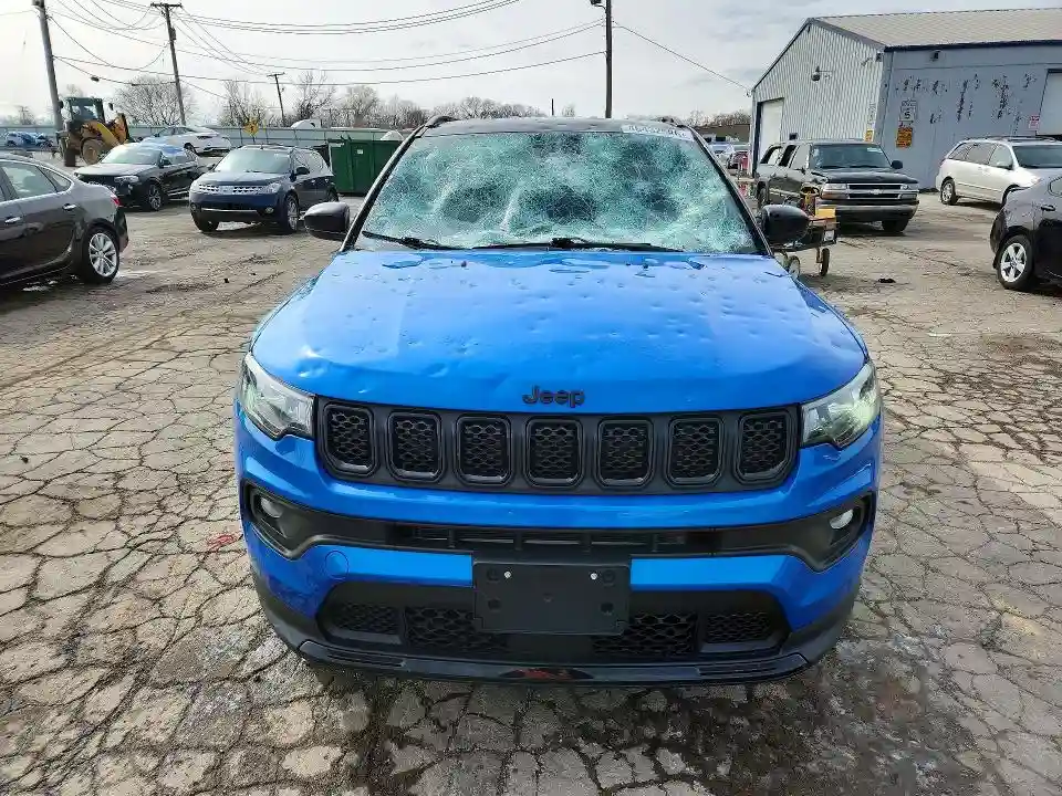 3C4NJDBN8RT599460 2024 JEEP COMPASS-4