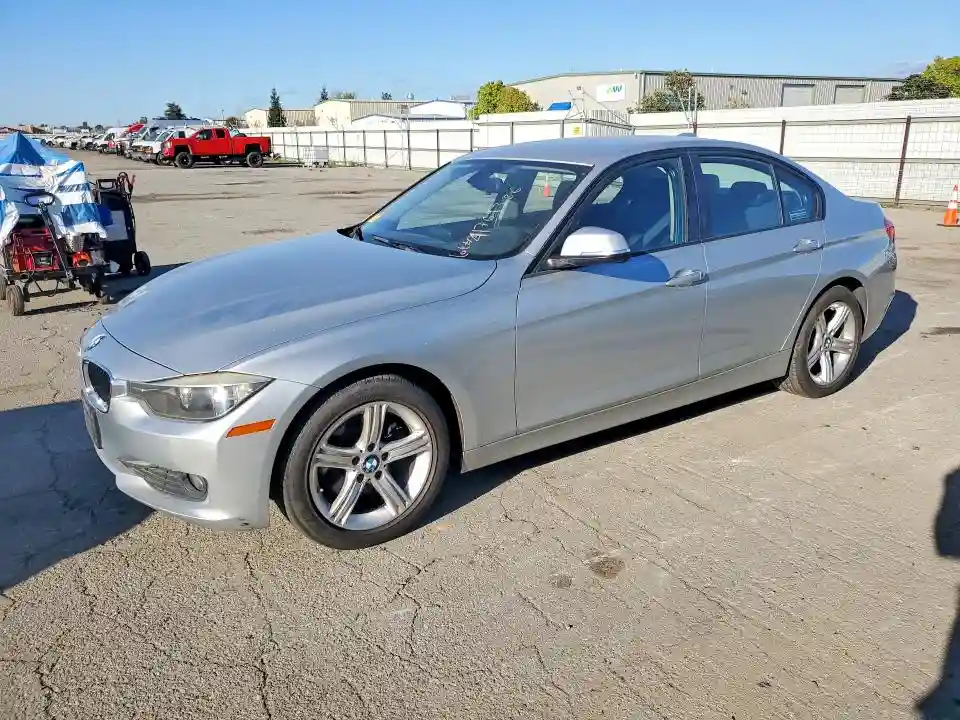 WBA3D3C51EK154557 2014 BMW 3 SERIES-0