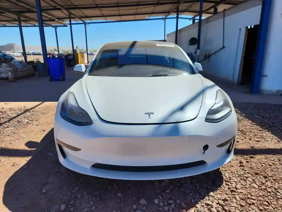5YJ3E1EA5PF464838 2023 TESLA MODEL 3-4