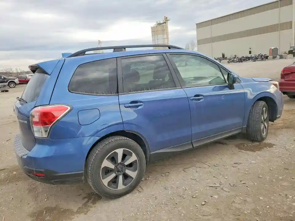 JF2SJAGC9JH546652 2018 SUBARU FORESTER-2