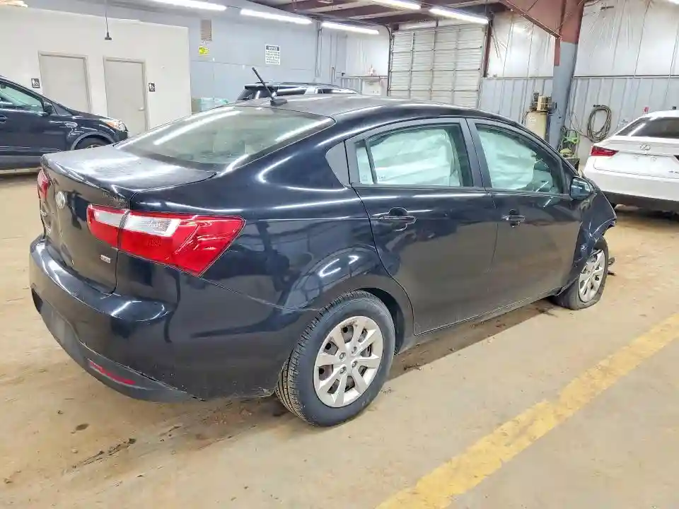 KNADM4A38F6520679 2015 KIA RIO-2