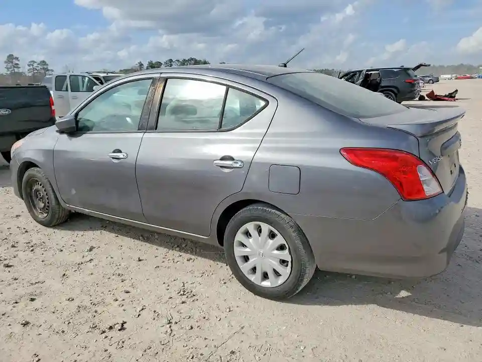 3N1CN7APXHL861531 2017 NISSAN VERSA-1