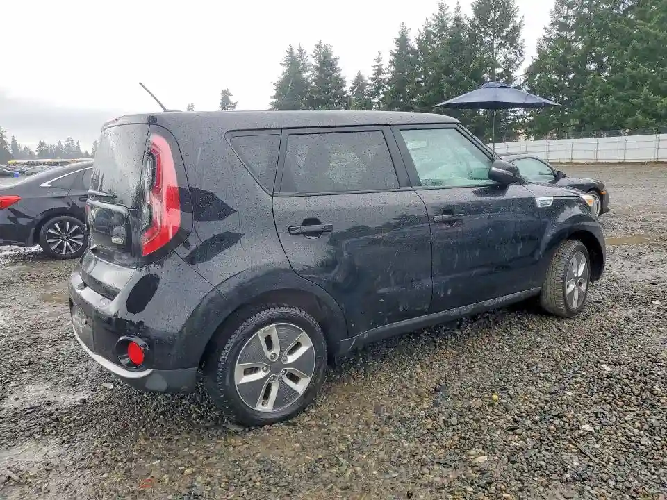 KNDJP3AE7H7018610 2017 KIA SOUL-2