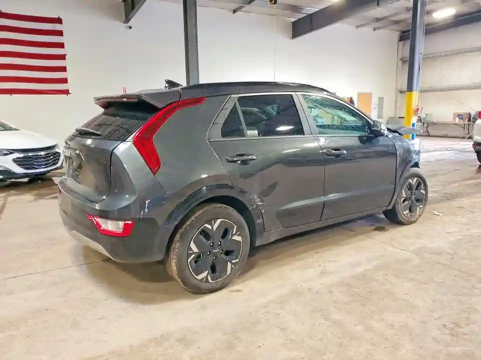 KNDCR3L16P5053288 2023 KIA NIRO EV-2