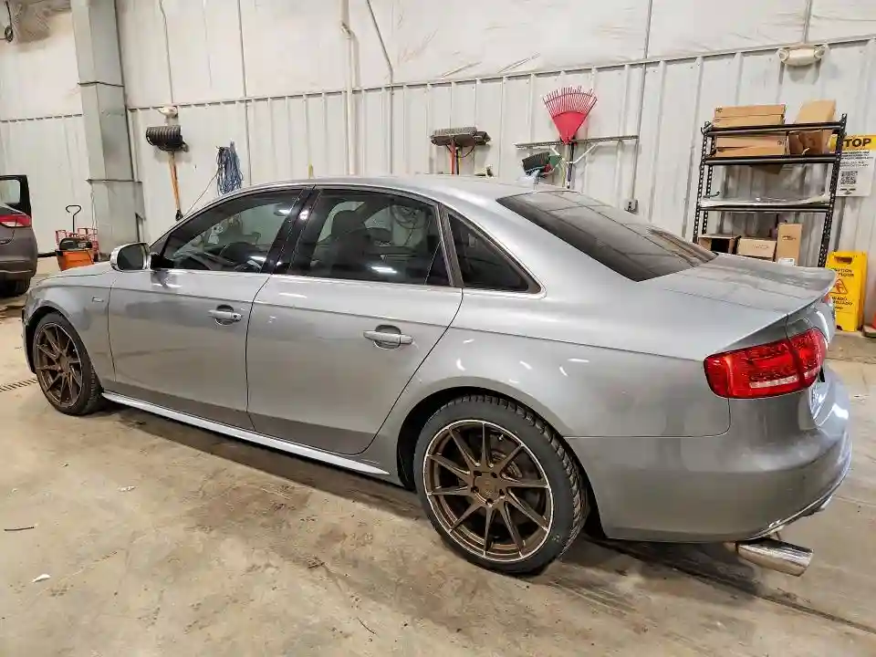 WAUKGBFL7BA081994 2011 AUDI S4/RS4-1