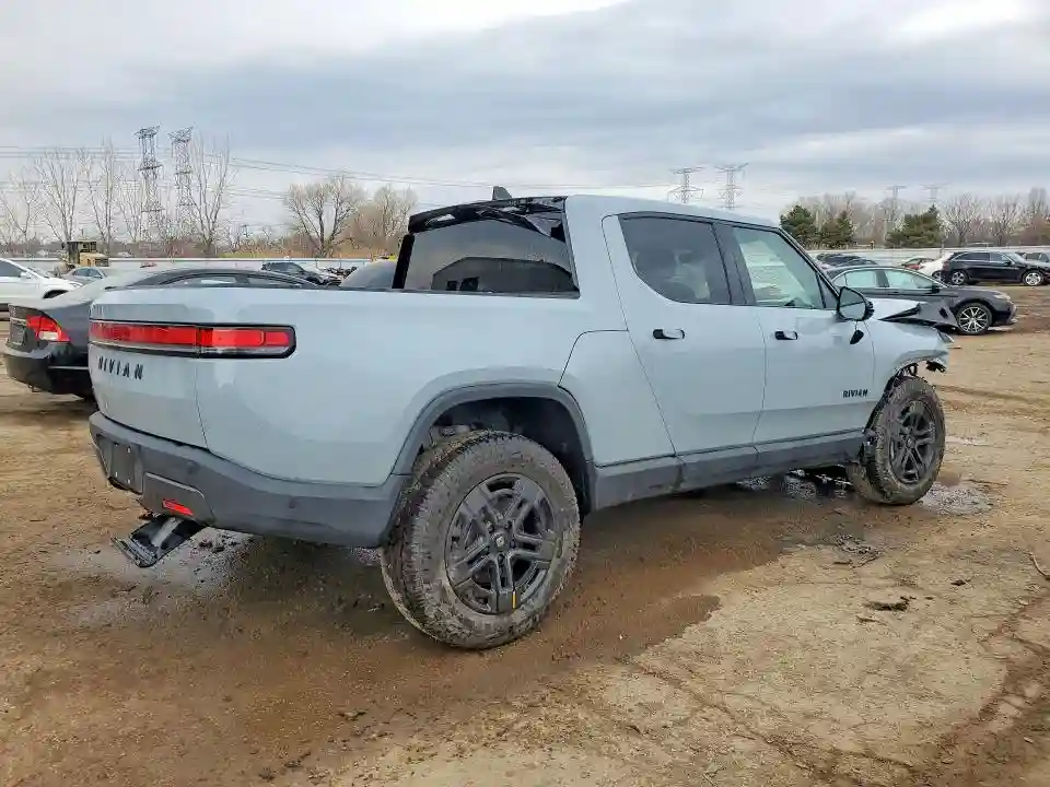 7FCTGBAA0SN040168 2025 RIVIAN RIT-2