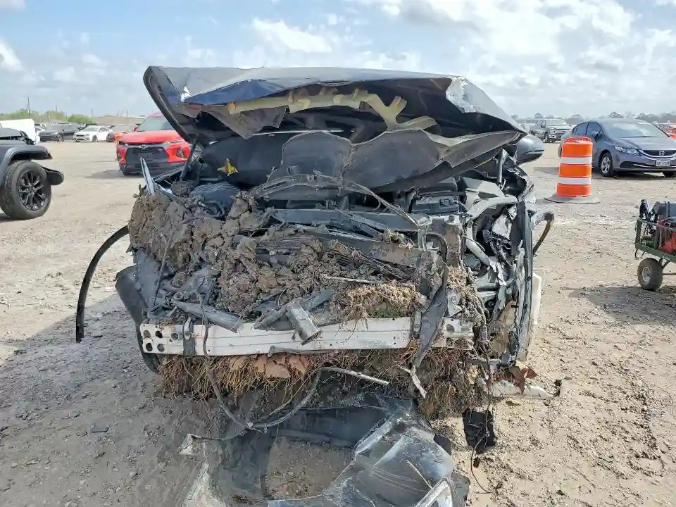LRBFXBSA3KD019496 2019 BUICK ENVISION-4