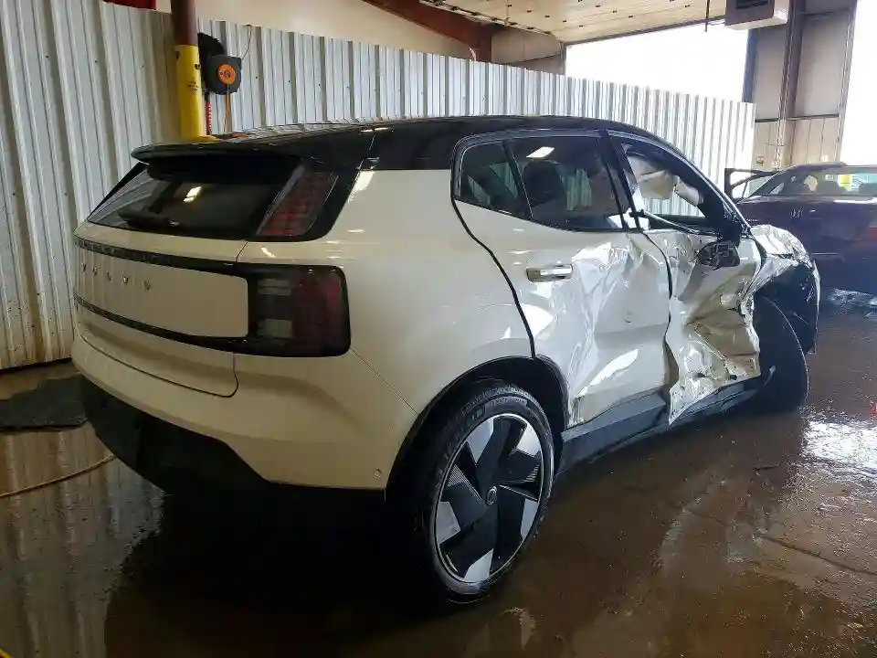 YV4EK3ZL0SS156929 2025 VOLVO ALL OTHER-2