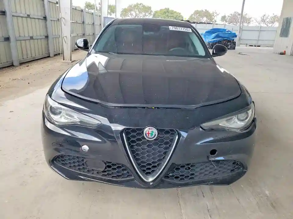 ZARFAEBN1J7593122 2018 ALFA ROMEO GIULIA-4