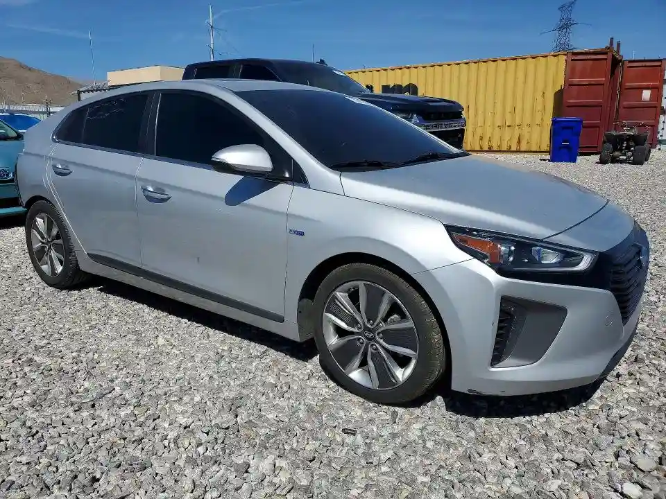 KMHC85LC2HU046406 2017 HYUNDAI IONIQ-3
