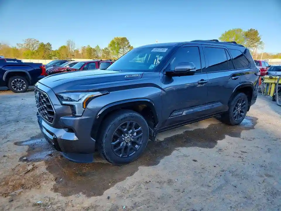 7SVAAAAA8PX001984 2023 TOYOTA SEQUOIA-0