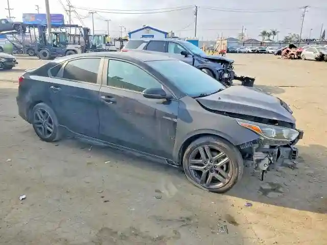 3KPF34AD6ME307048 2021 KIA FORTE-3