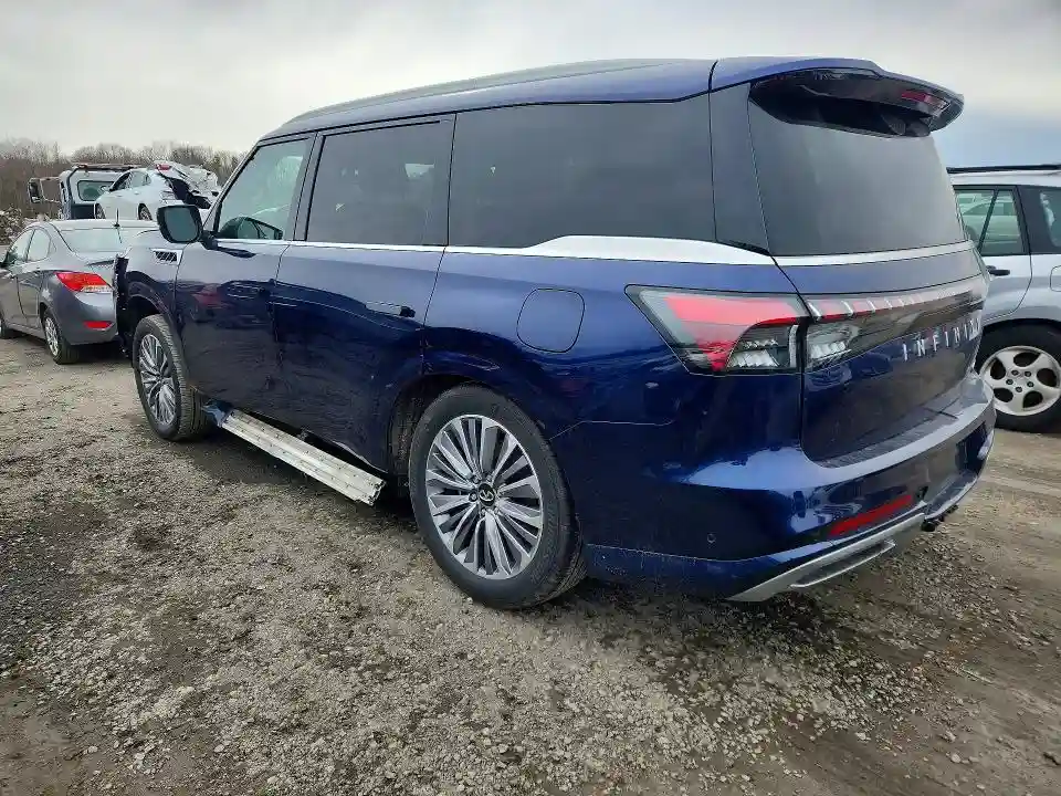 JN8AZ3BE5S9700278 2025 INFINITI QX80-1