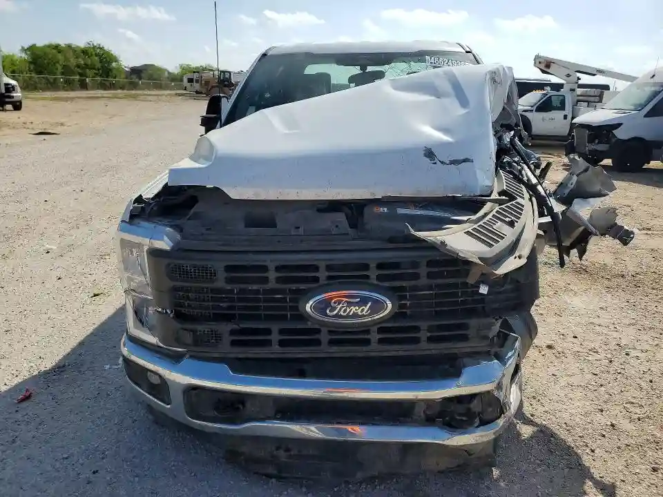 1FT7W2BT2RED03331 2024 FORD F250-4