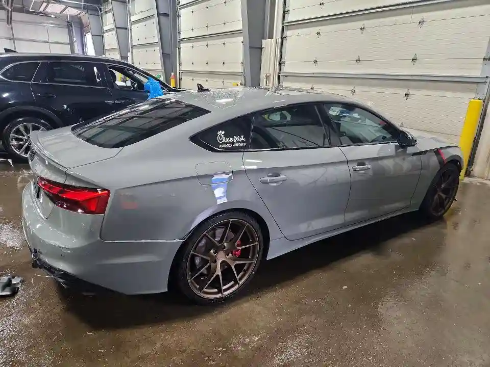 WAUC4CF5XNA011978 2022 AUDI S5/RS5-2