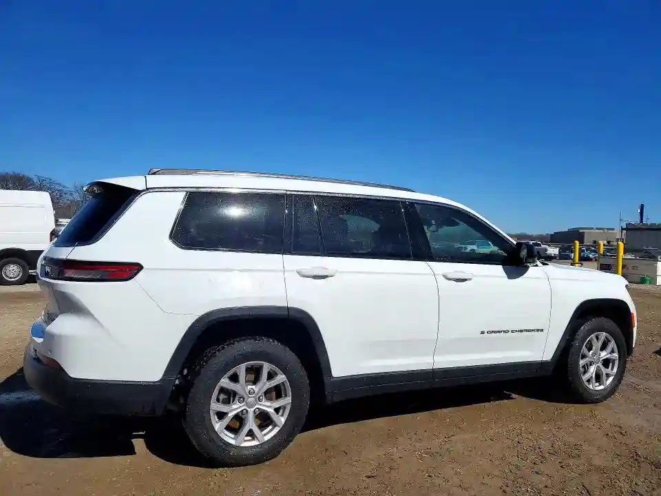 1C4RJKBG4M8134298 2021 JEEP CHEROKEE-2