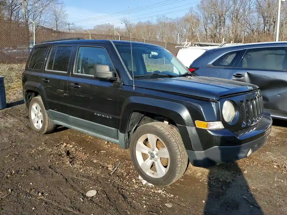 1J4NT1GB6BD209565 2011 JEEP PATRIOT-3
