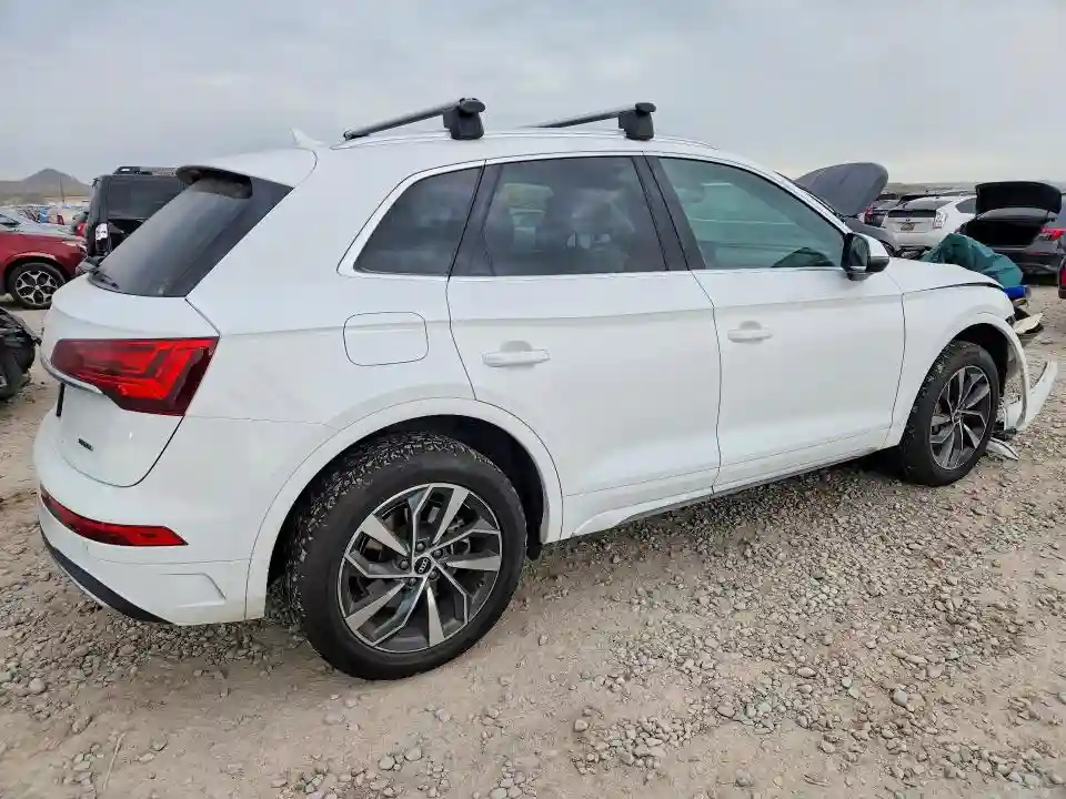 WA1BAAFY0M2019404 2021 AUDI Q5-2