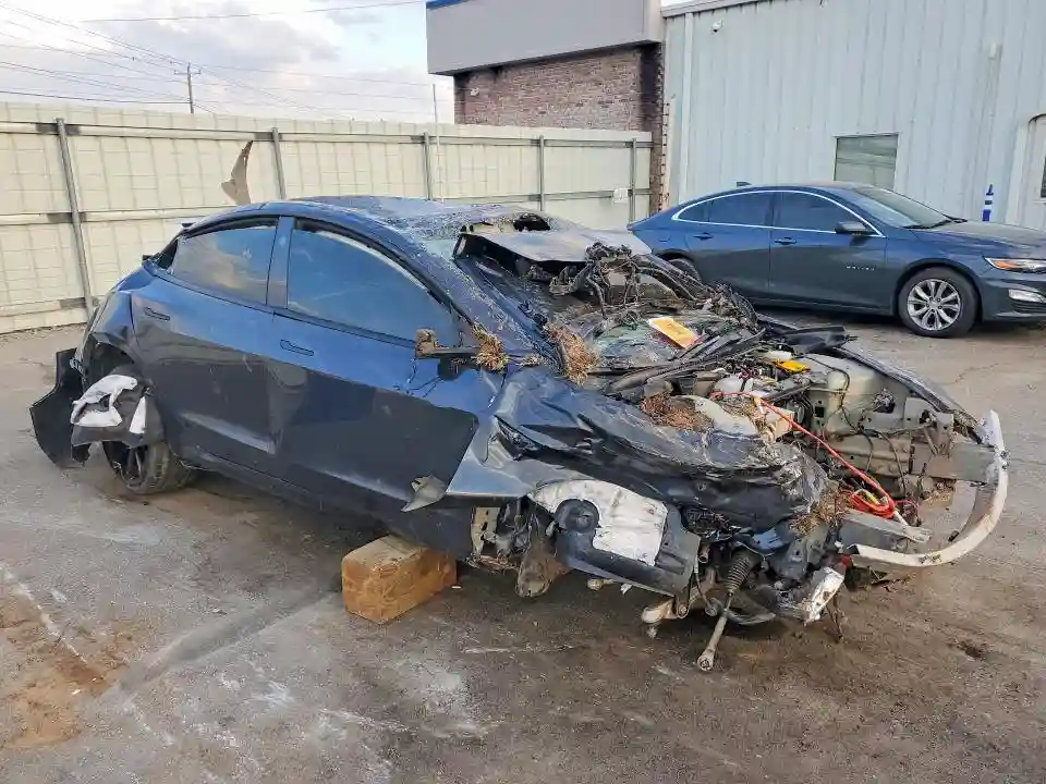 5YJ3E1ET9RF881948 2024 TESLA MODEL 3-3