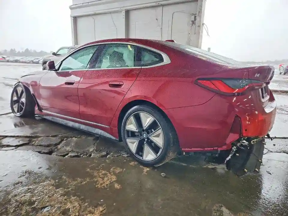 WBY43HD02SFU96922 2025 BMW I4-1