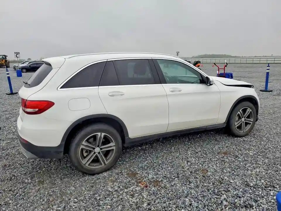 WDC0G4JB0HF167996 2017 MERCEDES-BENZ GLC-CLASS-2