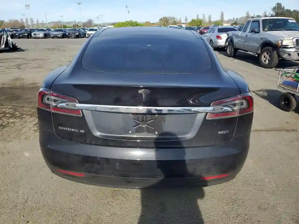 5YJSA1E25GF156584 2016 TESLA MODEL S-5