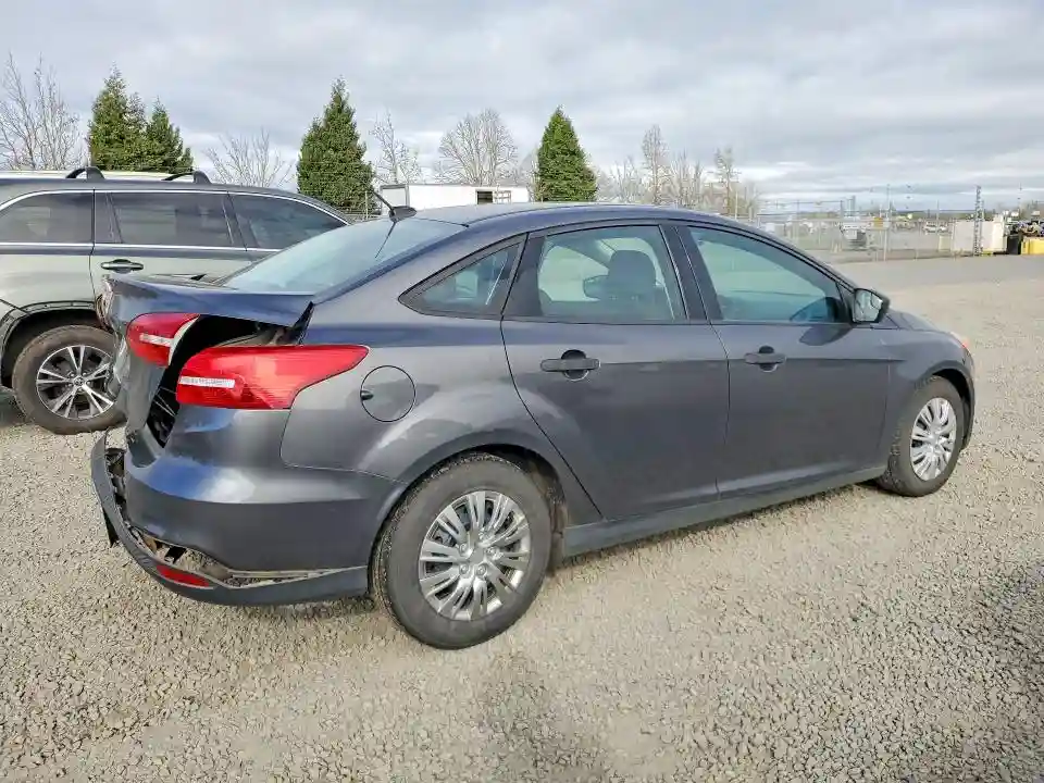 1FADP3E27JL323251 2018 FORD FOCUS-2
