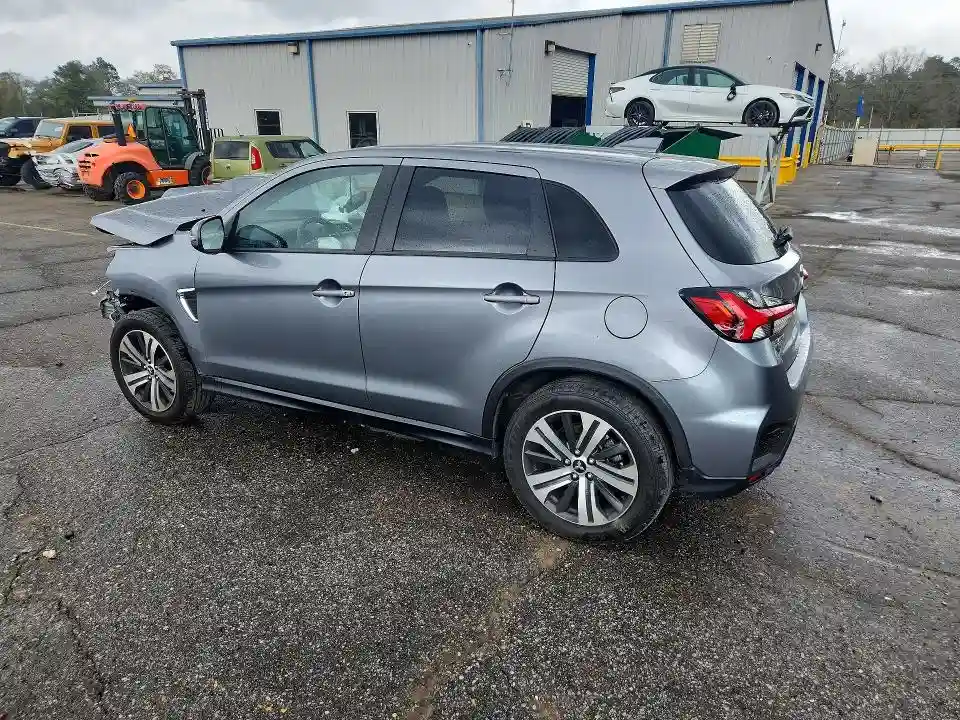 JA4ARUAU9NU007770 2022 MITSUBISHI OUTLANDER-1