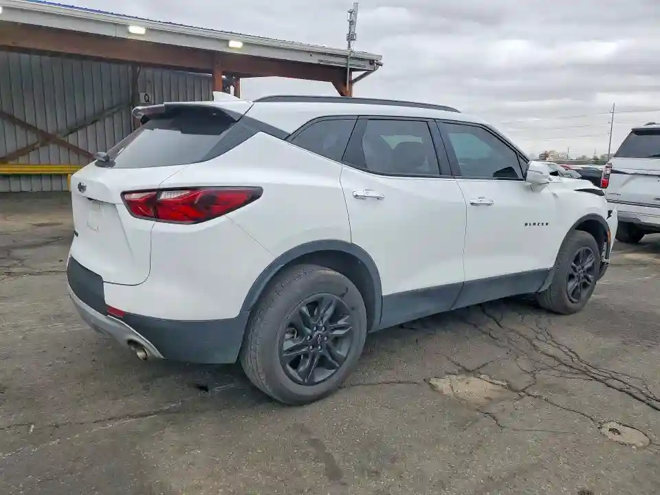 3GNKBCR44MS513378 2021 CHEVROLET BLAZER-2