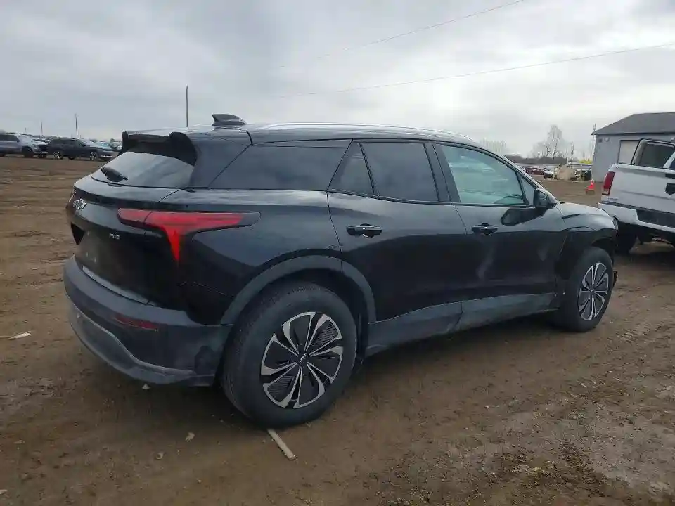3GNKDBRJ6RS225475 2024 CHEVROLET BLAZER-2
