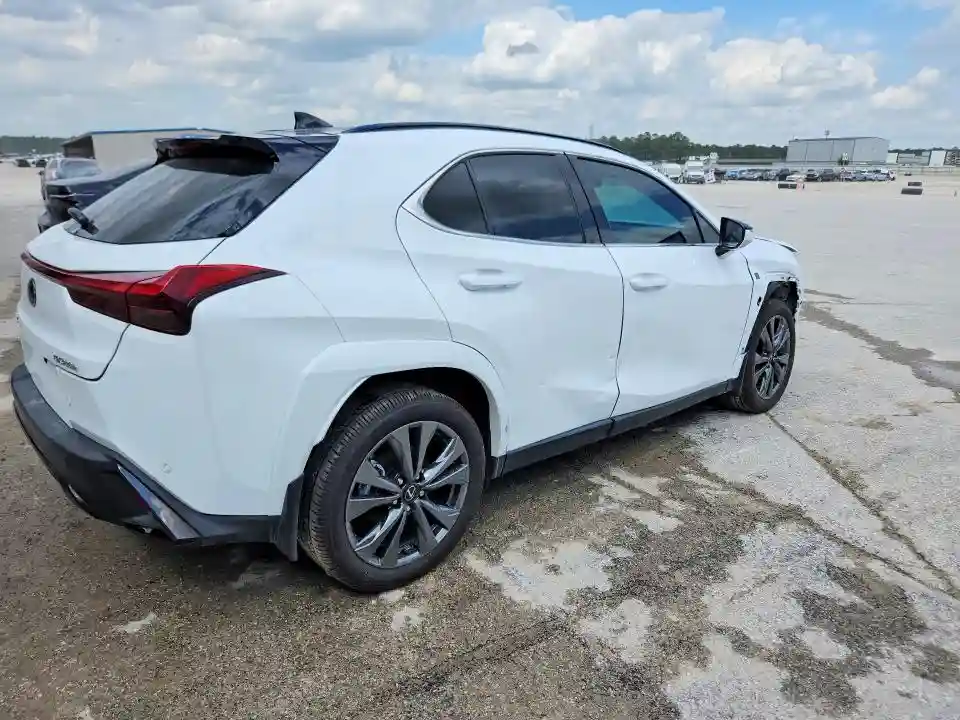JTHYBJAH6S2037051 2025 LEXUS-2