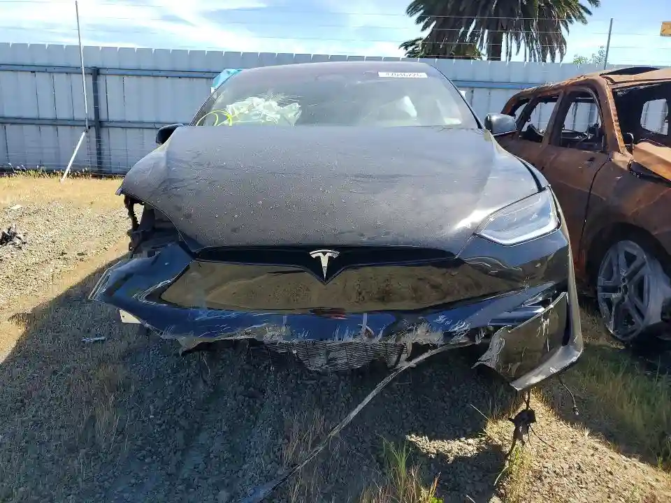 7SAXCDE55PF409658 2023 TESLA MODEL X-4