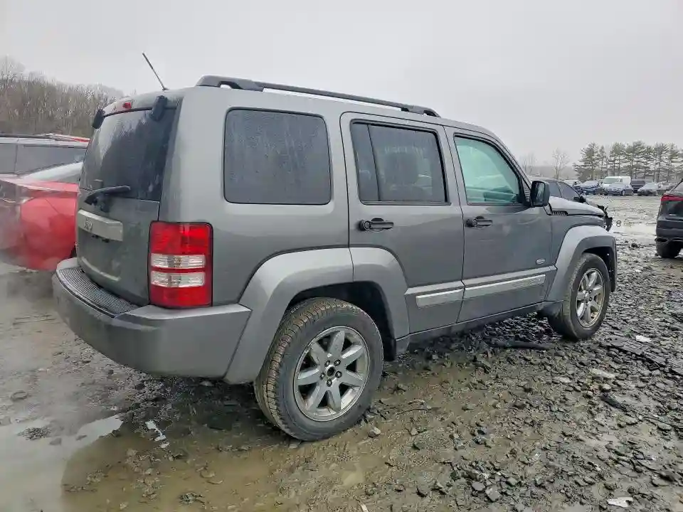 1C4PJMAK4CW196268 2012 JEEP LIBERTY-2