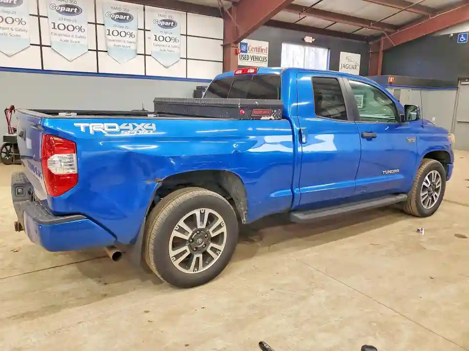 5TFUY5F12JX760088 2018 TOYOTA TUNDRA-2