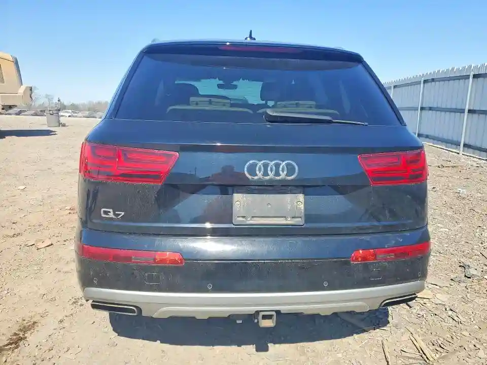 WA1AAAF71KD002373 2019 AUDI Q7-5