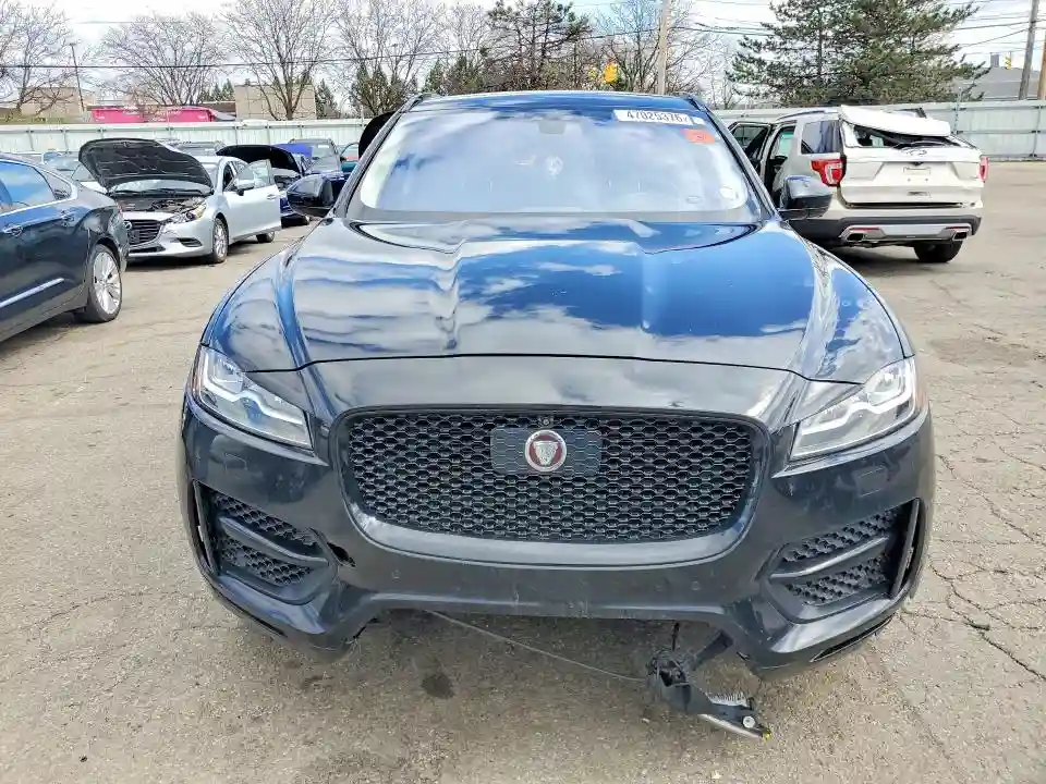 SADCL2FX4JA254024 2018 JAGUAR F-PACE-4