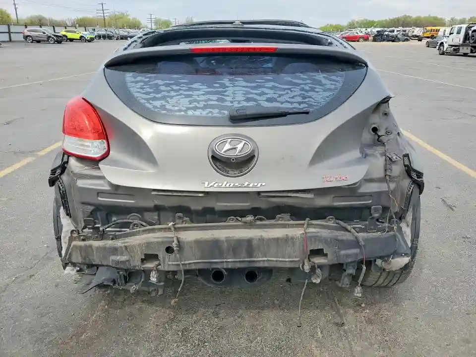 KMHTC6AE8FU243201 2015 HYUNDAI VELOSTER-5