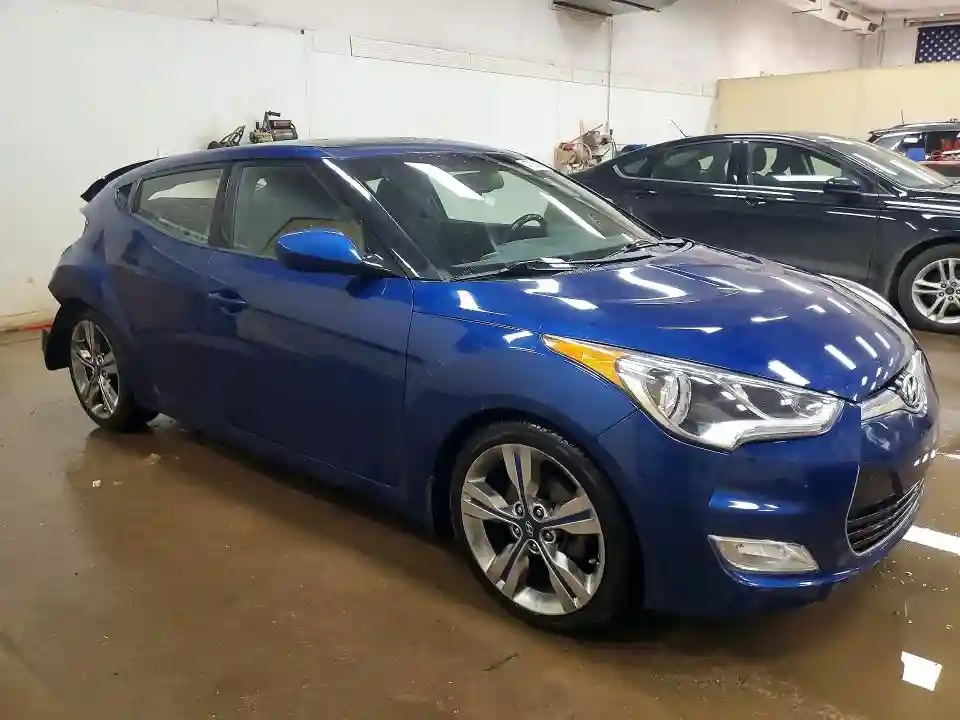 KMHTC6AD1HU322655 2017 HYUNDAI VELOSTER-3