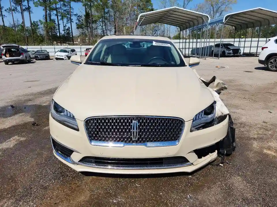 3LN6L5MU6JR607609 2018 LINCOLN MKZ-4