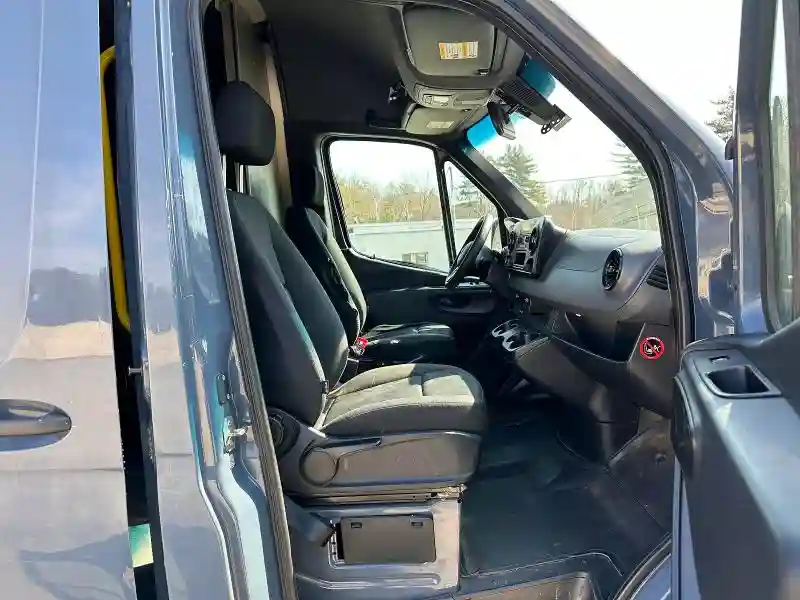 WD4PF0CD3KP099280 2019 MERCEDES BENZ SPRINTER-5