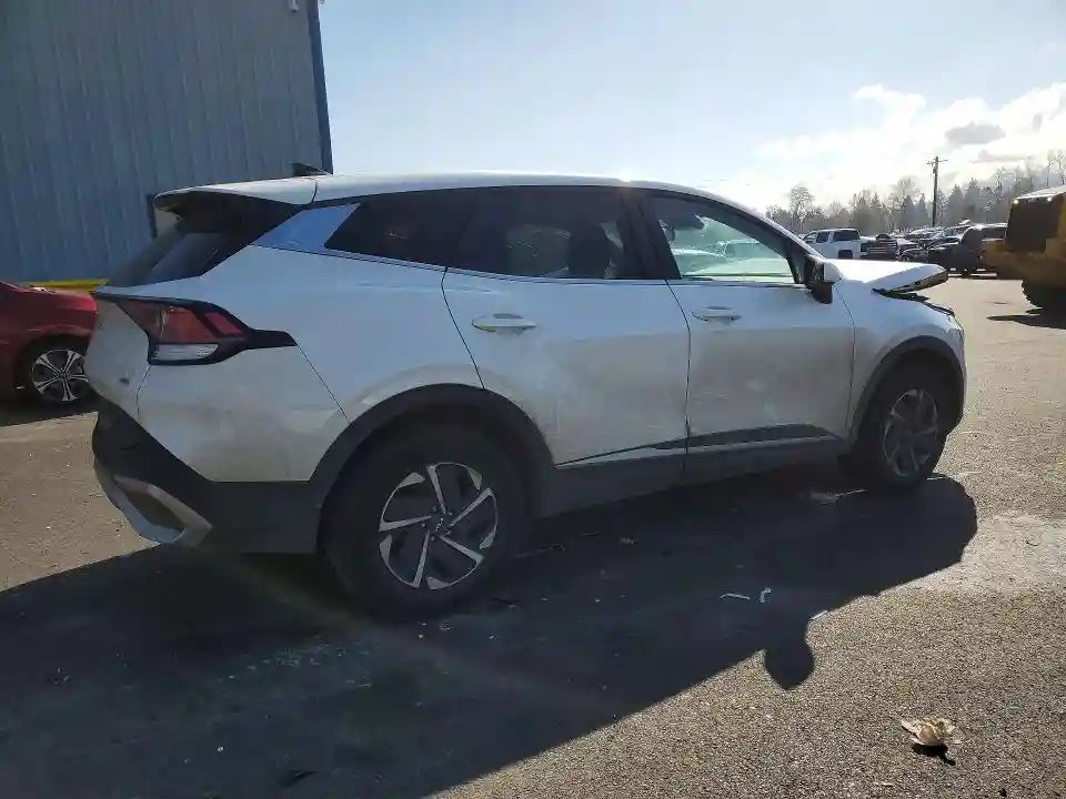 KNDPUCAGXP7063253 2023 KIA SPORTAGE-2